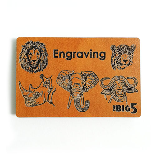 Wooden custom fridge magnet with engraved Big 5 animal portraits – personalised African safari décor