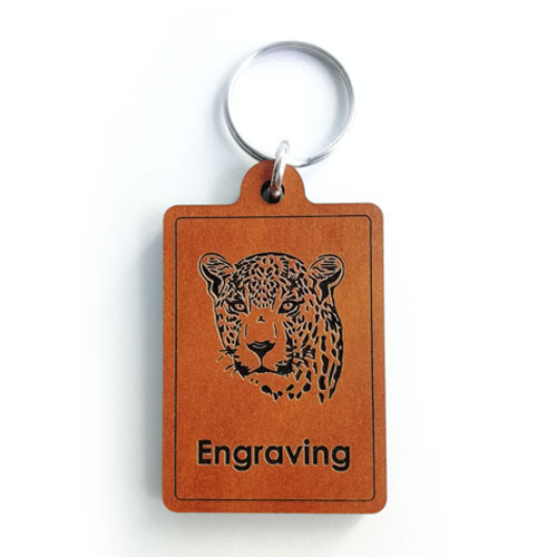 Engraved wooden leopard keyring – personalised keyring design with natural wood finish